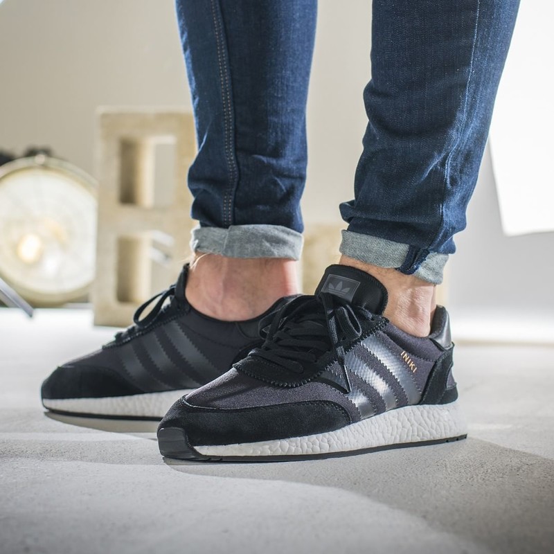 Adidas iniki white black hotsell